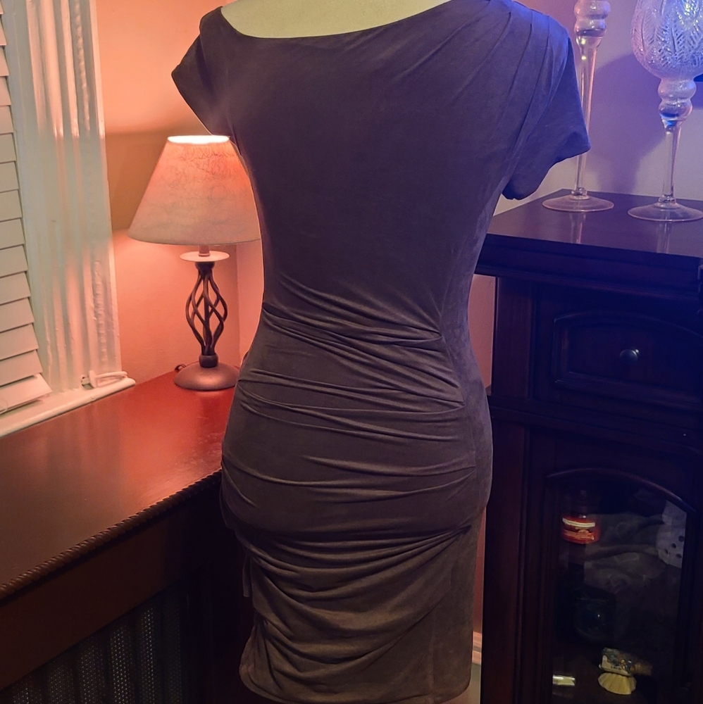 Bebe Dress - Picture 2 of 4